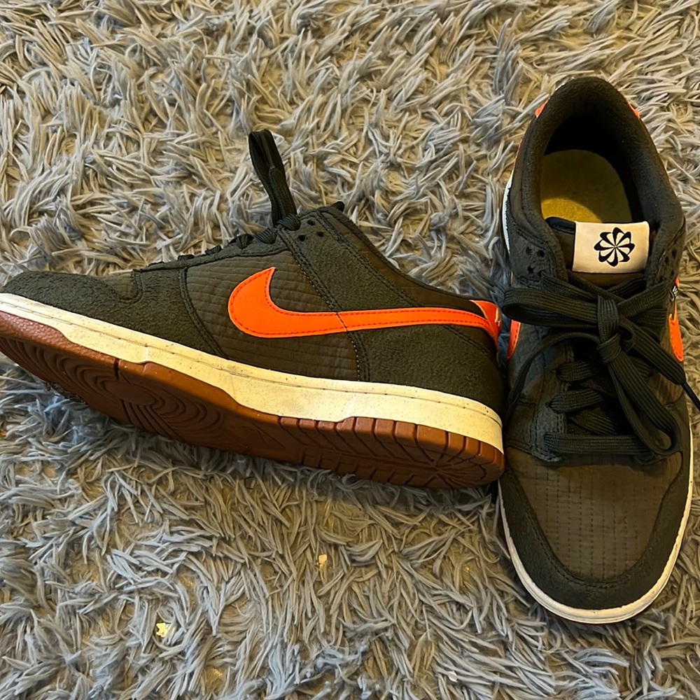 Fits women’s 8